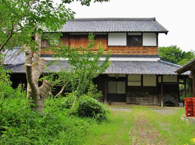 鷲山邸(旧農家住宅)　外観・玄関