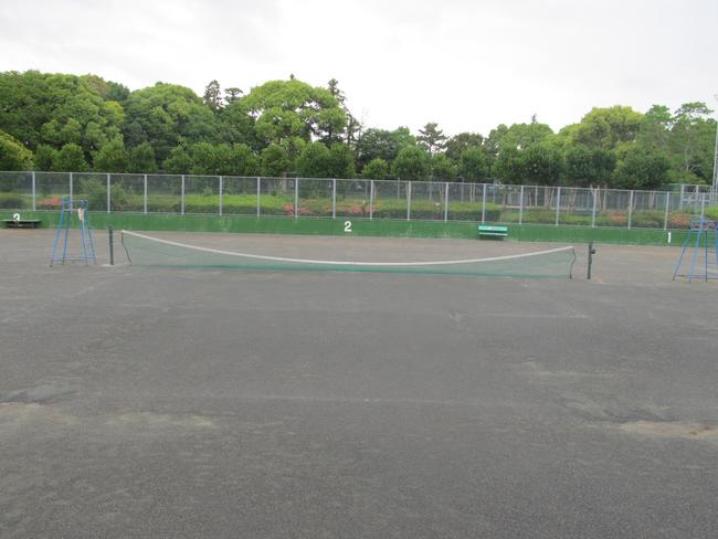 かぶと塚公園グラウンド　テニスコート
