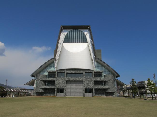 静岡県コンベンションアーツセンター(グランシップ) 全景