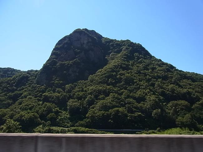 東側