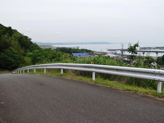 下り坂・港