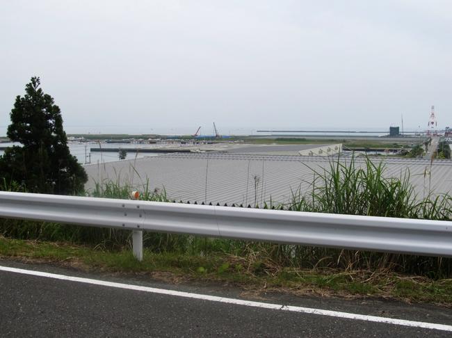 ガードレール・港