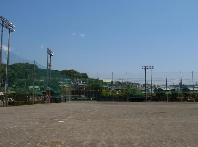 ライト方向よりホームベース側