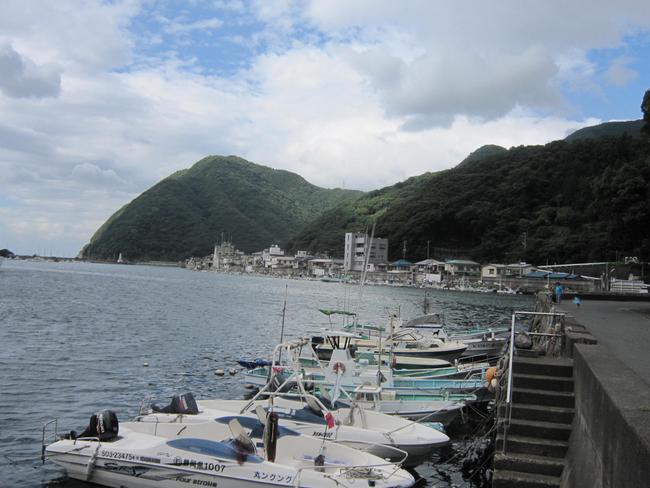 安良里漁港町並み 漁港