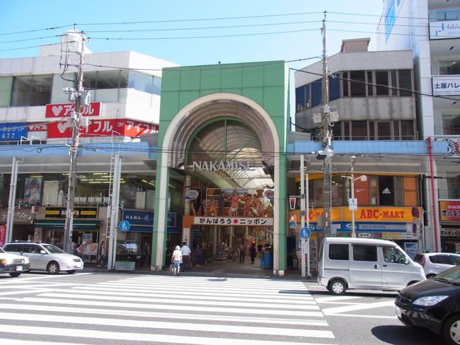 駅側外観