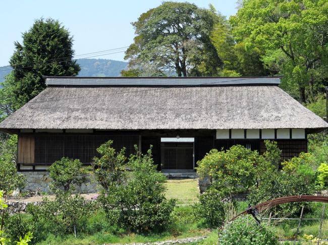鴫谷家長屋門