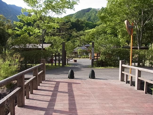 日影沢親水園入り口