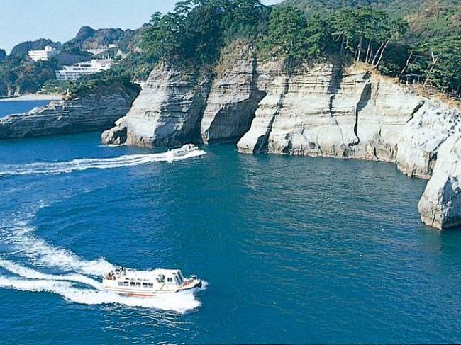 堂ヶ島マリン 遊覧船と堂ヶ島公園