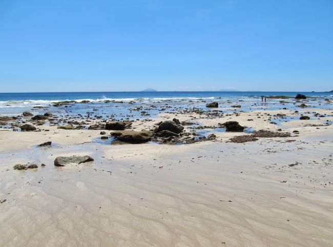 砂浜・岩場