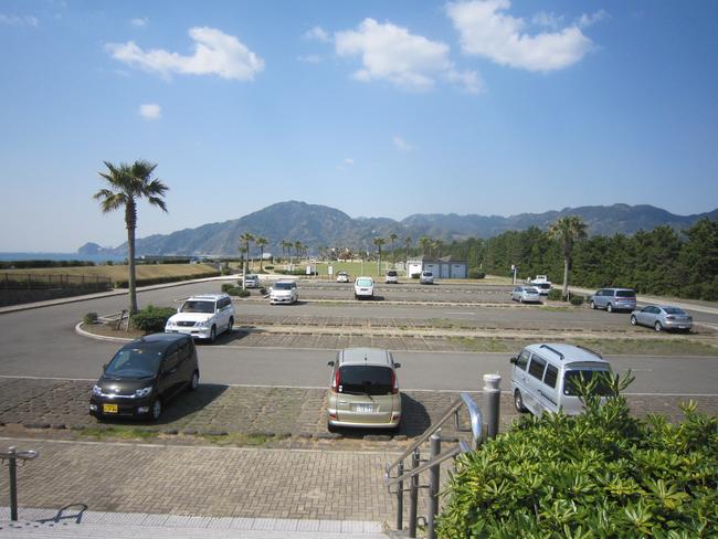 駐車場全景