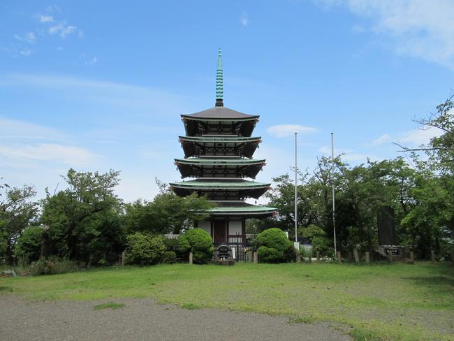 香貫山頂上広場　頂上　塔