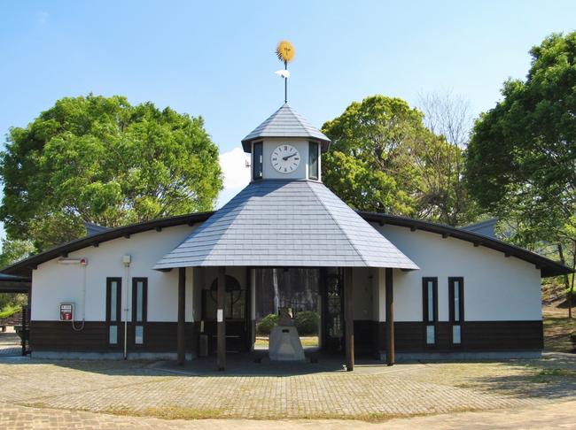 おかべ巨石の森公園　休憩所・トイレ