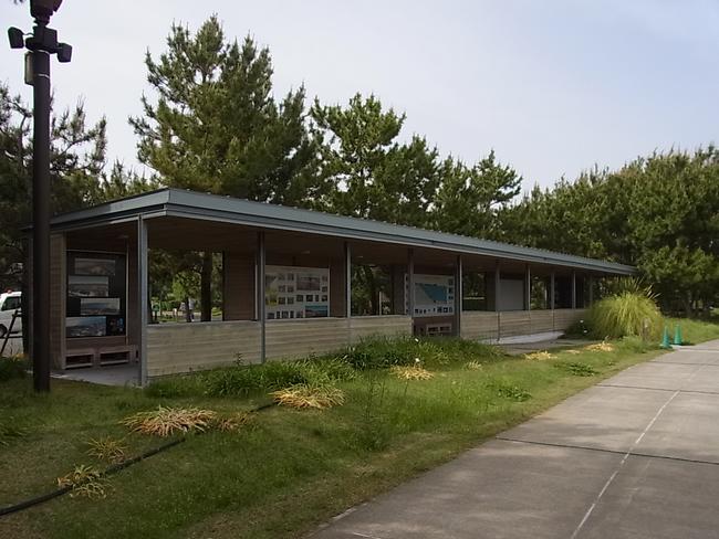 建物・サイクリングロード