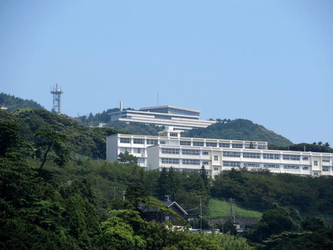 アスド会館　体育館　最上段側
