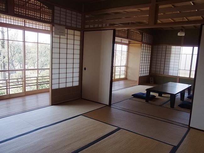 居間