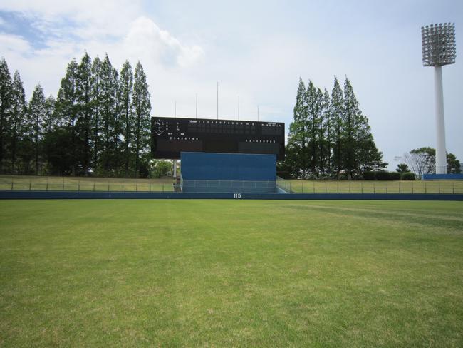 硬式球場スコアボード