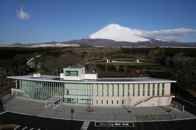 御殿場市富士山交流センター（富士山樹空の森＜ビジターセンター＞）