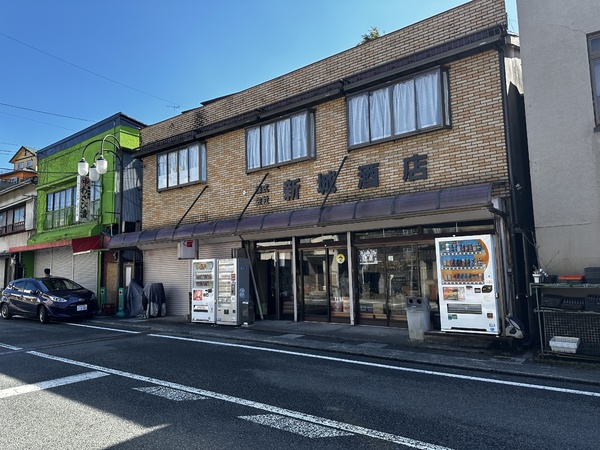 街並み及び店内１