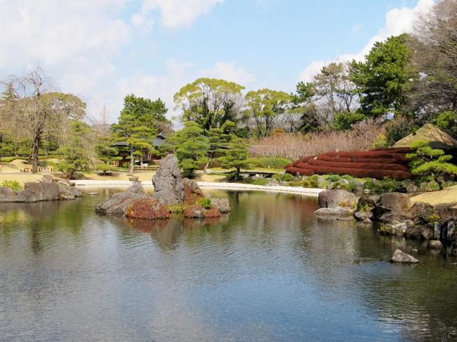 紅葉山庭園 池