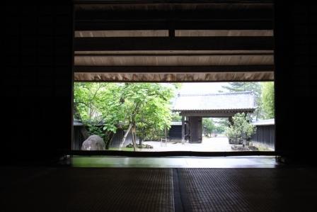 建物内側より