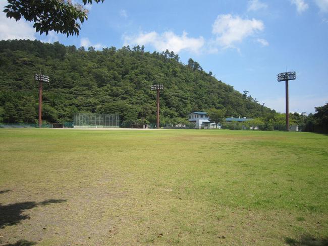 中堅より全景を望む