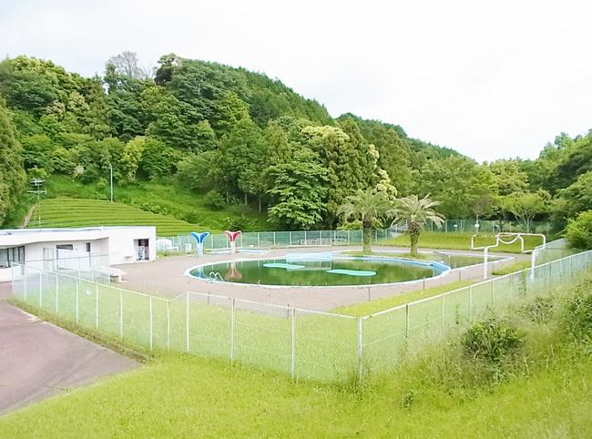 プール